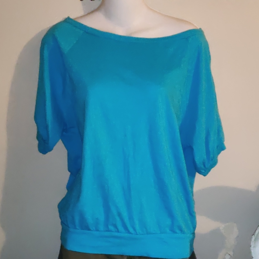 ALLOY Off Shoulder Turquoise Top Jrs